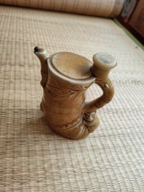 瓷竹节造型酒瓶