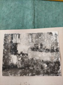 六十年代九华山寺庙室内布置照片两张合售