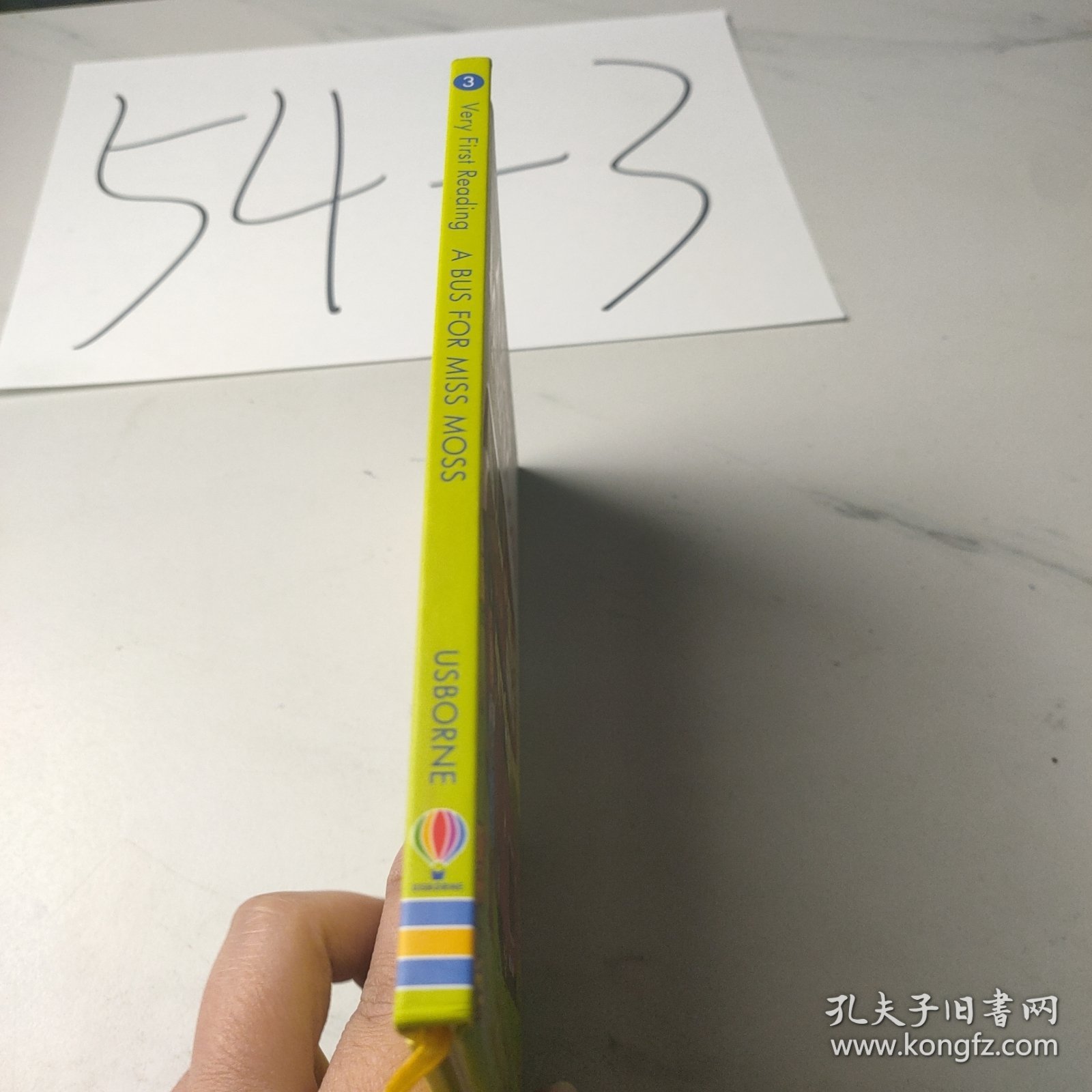 Usborne Very First Reading Book 3: A Bus for Miss Moss莫斯小姐的公共汽车