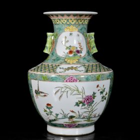 大清康熙年制粉彩岁岁平安花鸟纹贯耳瓶 尺寸33x23.5cm