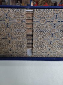 清代嘉庆23年《攀雲阁临汉碑》两函初集四册，二集四册，三集四册，四集四集，共16册全。