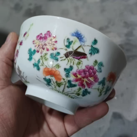 清粉彩花鸟纹碗