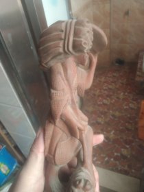 黄杨木纯手工刻樵夫 底有裂纹 卖个手工钱都不够高32Cm