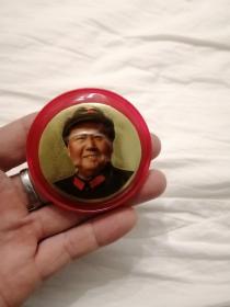 直径6厘米红皮像章