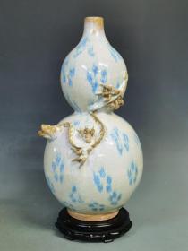 唐代青花葫芦瓶 品相完整 尺寸：高38厘米 直径20厘米。