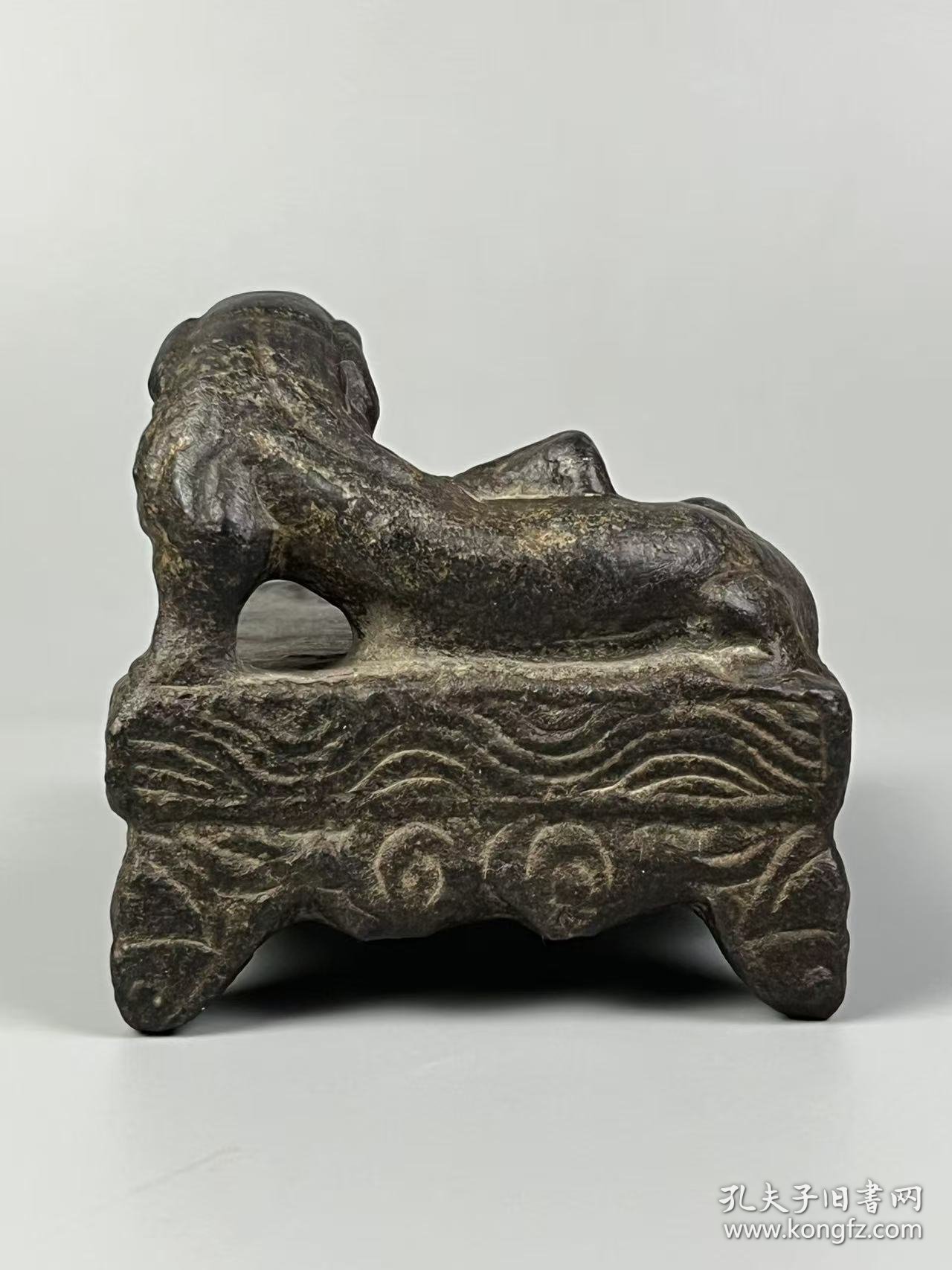 旧藏【瑞兽 青石四足砚台】全品完整，实拍如图！