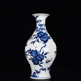 清乾隆青花福寿纹橄榄瓶 高36.5厘米 宽19厘米