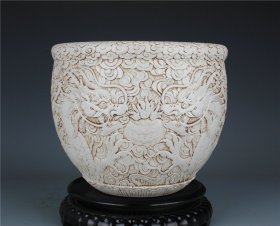 清同治王炳荣作雕刻云龙纹卷缸