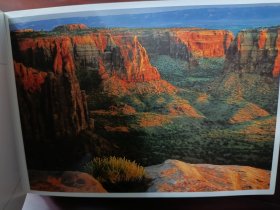 peaks,plateaus&canyons of the grand circle美国科罗拉多大峡谷画册式明信片一套33张