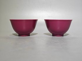大清雍正年制粉彩胭脂红杯 尺寸高：4.5cm口径：7.6cm