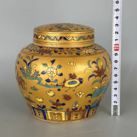 明金地五彩公鸡纹罐
