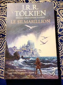 J.R.R.Tolkien：《 Le Silmarillion 》 托尔金：《精灵宝钻》 ( 平装法语插图版 )