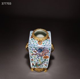 旧藏回流大清乾隆斗彩镶铜鎏金龙凤纹琮式瓶！