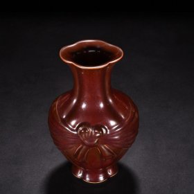 清乾隆紫金釉绶带包袱瓶 高27厘米 宽15厘米