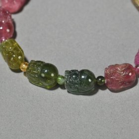 回流 多彩碧玺貔貅手串卡：1.3*09cm重31g