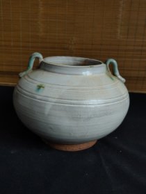 白釉罐，全品，尺寸：高16cm，宽20cm。