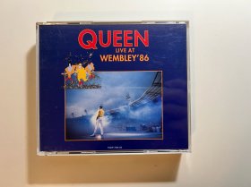 Queen - Live At Wembley '86，2CD，92年日版，无侧标，无ifpi码，皇后乐队经典现场，外壳磨痕，盘面轻微痕迹