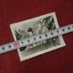 老照片:漂亮花边，戏曲戏剧照。