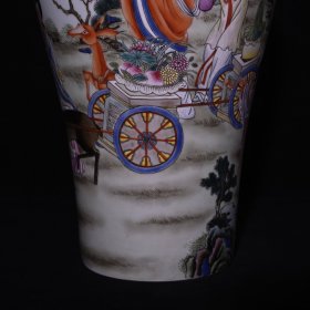 旧藏 清雍正珐琅彩人物故事纹梅瓶 高35×20.5厘米