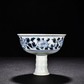 元青花菊花花卉纹高足碗 高10.7厘米 宽12.8厘米 900