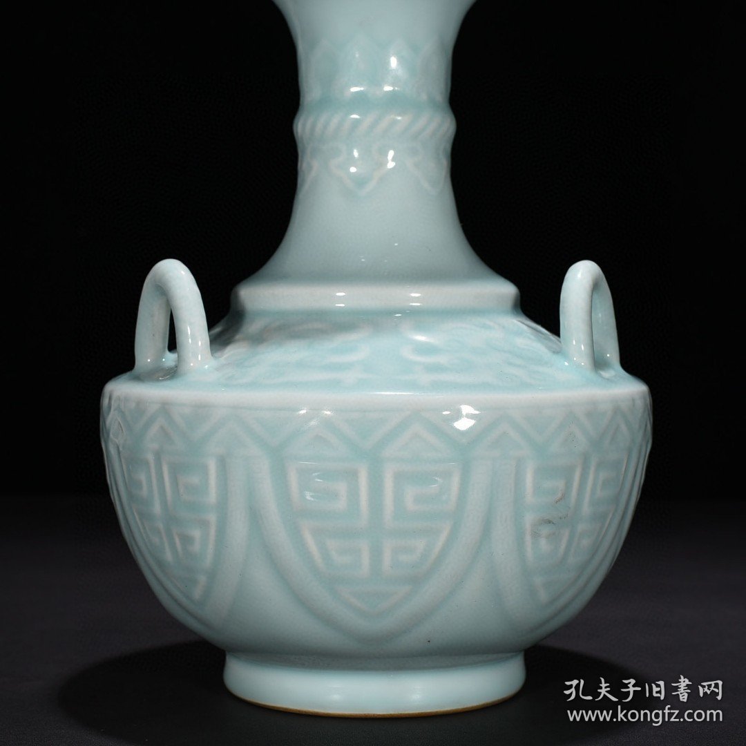 清乾隆粉青釉三系瓶三系尊 32*22厘米