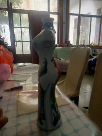 旗袍瓷瓶
