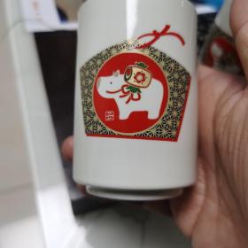 日本瓷器  橘吉生肖茶杯  两只  丑牛  缘起丑岁  牛年