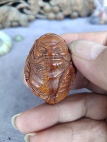 清代竹根雕罗汉像一个，完整。