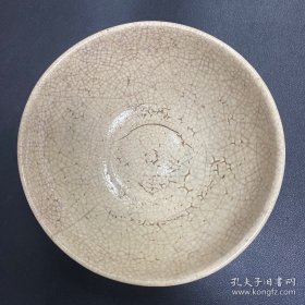 清代青花喜字缠枝碗，有瑕疵，底部透，直径15cm左右，包老包真