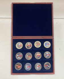 英国大事件纪念章12枚 皇家造币厂 铜镀金 40mm 28克 原盒