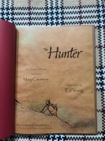 【英文】【儿童绘本】The Hunter（精装本）品相自鉴