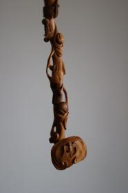 日本昭和早期黄杨木雕洪福齐天如意置物，整木镂空浮雕，长30cm，宽5.5cm。