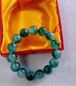 手链大颗，贵气，玉石的，12MM，下周恢复100起拍！