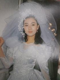 李嘉欣邓萃雯陈庭威婚纱彩页双面A4