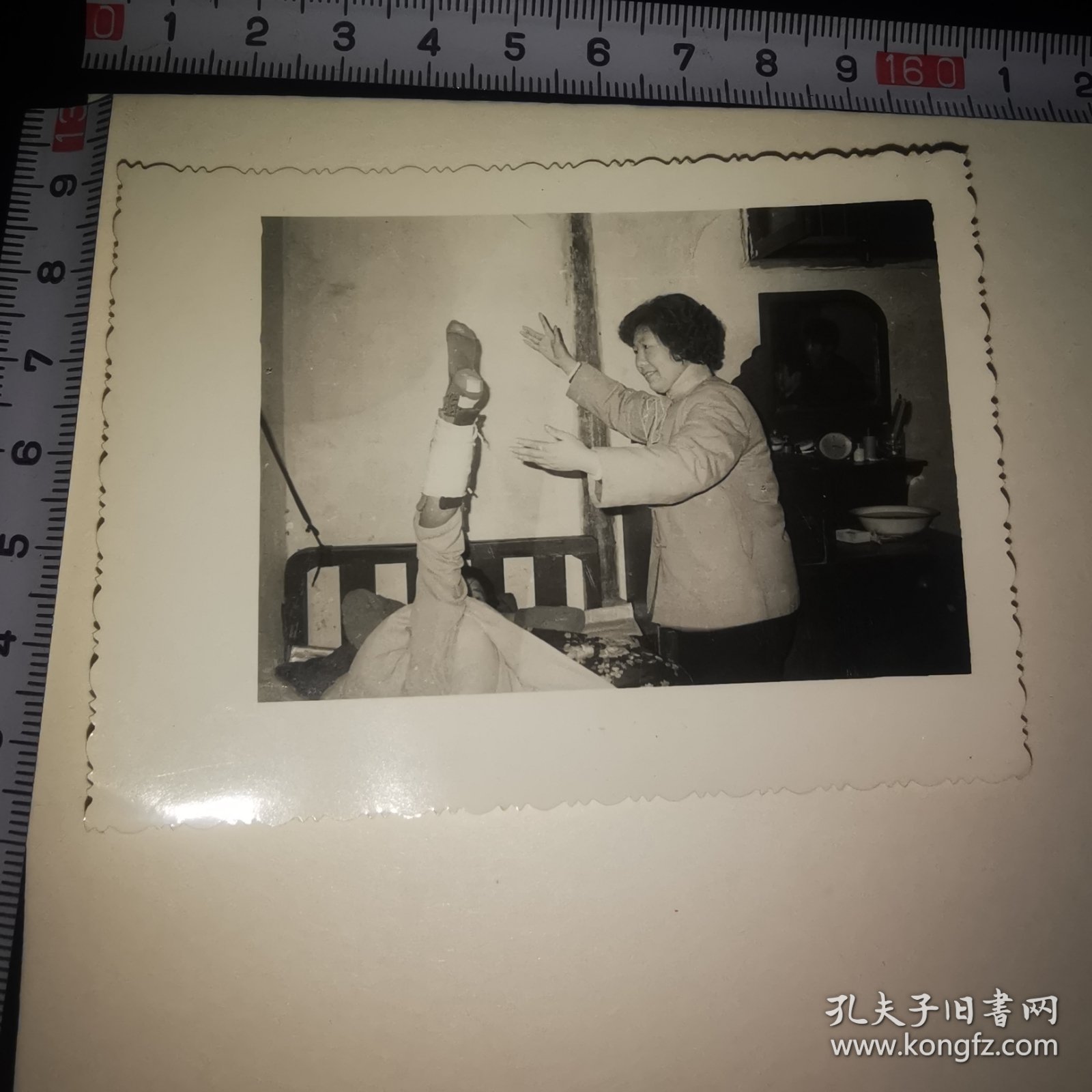 点击查看原图 老照片!----大师治骨折。
