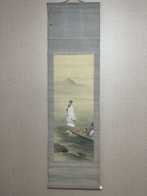 绢本老画立轴，年份老，画工好，古美术精品。 ​画面尺寸112/42公分，有破损，缺一轴头，品相如图，请细看。 8691