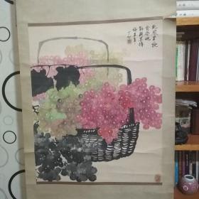 国画立轴（葡萄）