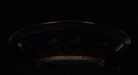 清雍正乌金釉珐琅彩描金唐卡人物盘子；3.8x43.3厘米