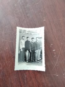 照片 一心向党1970