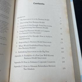 Game-Changing Strategies  改变游戏的策略：如何通过打破成规在现有工业中创造新的市场空间