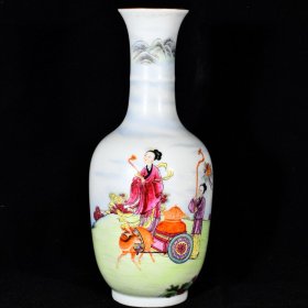 大清雍正年制洋彩粉彩麻姑献寿纹净水瓶 高25.2径10.3厘米1