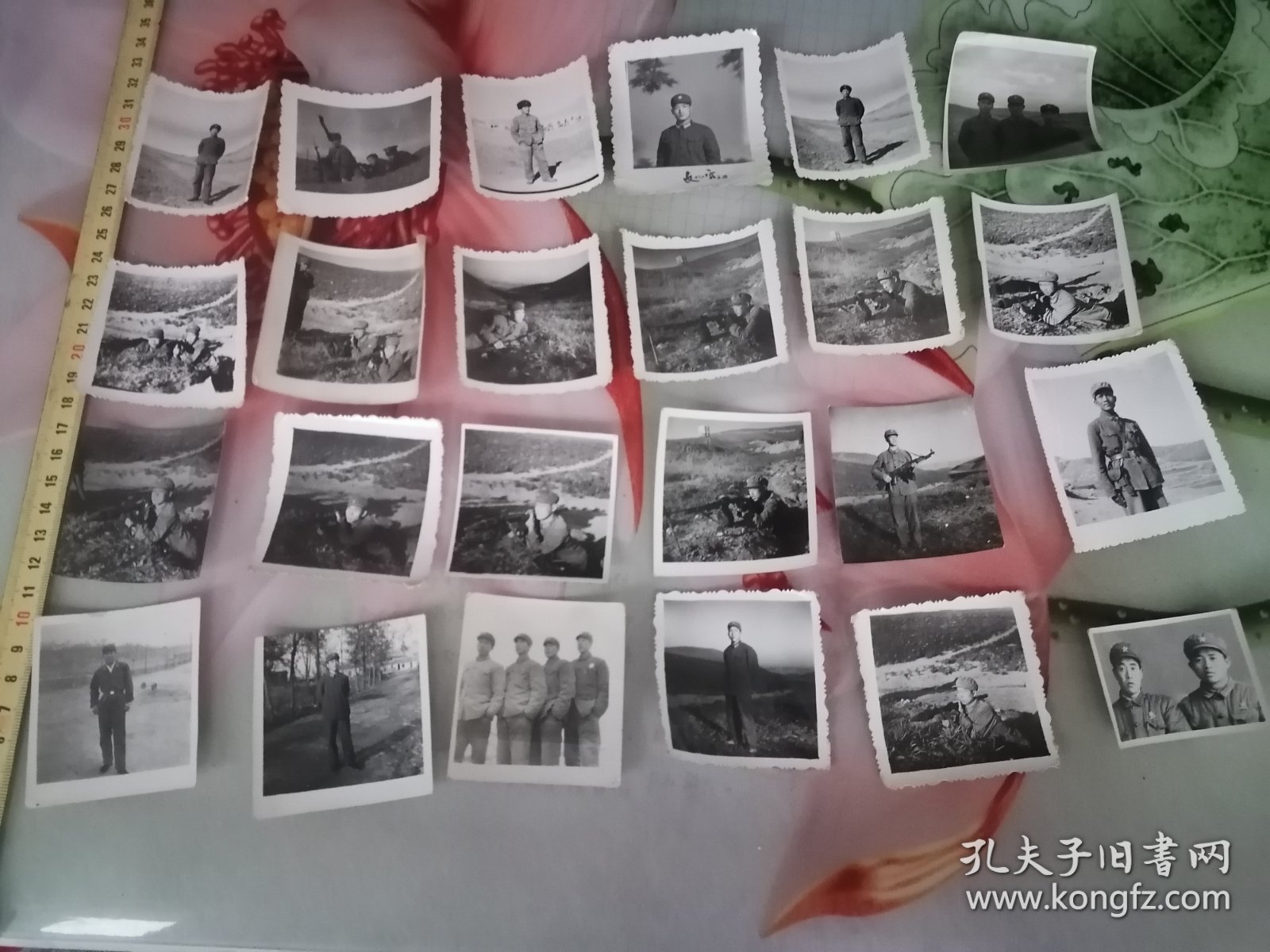 老照片军人照片24张