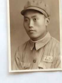 中国人民志愿军——1954年（戴胸标，有题跋）大张