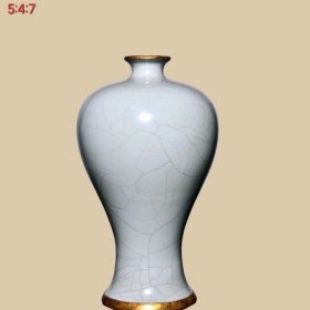 官窑镶嵌御题梅瓶 16×32厘米。