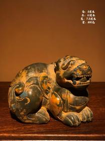 42_清代松石一体雕刻瑞兽摆件，精致立体雕刻，摆放端正大气，包浆厚重，完整全品。