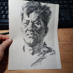 16开人物素描散页画一张