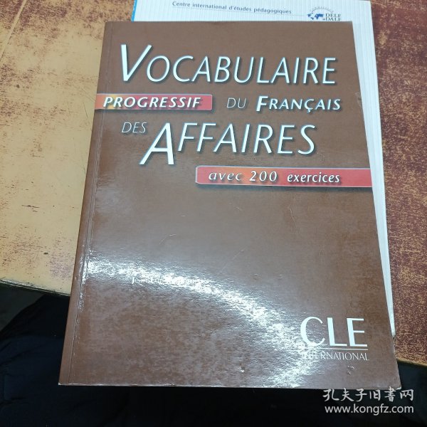法文原版书 Vocabulaire progressif du français des affaires: avec 200 exercices Jean-Luc Penfornis (Author)