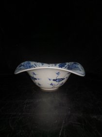 明～宣德麒麟异型碗一个，尺寸如图