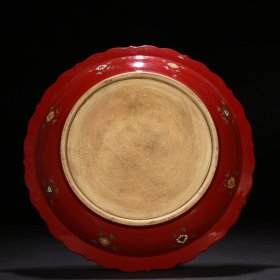 明宣德红釉五彩描金一束莲纹菱口折沿盘5*40厘米