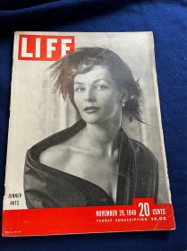 1948年11月美国生活杂志，Life Magazine ，徐蚌会战即将爆发，徐州乱民乘火车到浦口等待搭渡轮到南京；解放军即将到来，国民党部队和大批民众聚集在浦口等待着渡轮，准备从北岸撤退到南岸；乱民涌入上海，共产党稳中推进和接受安顿，民众被安顿的风貌纪实。